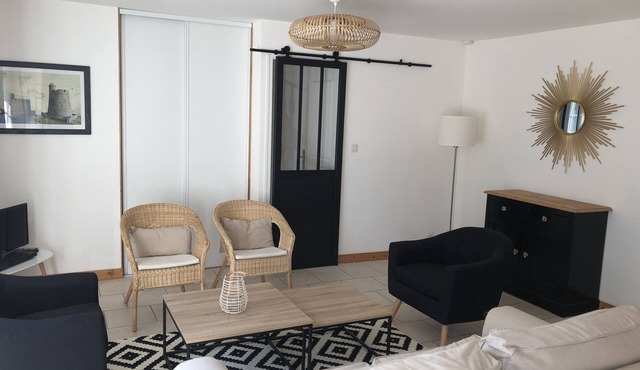 Cottage in Sainte Mère Eglise completely renovated quiet and close to the sea