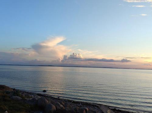 Cottage in scenic Langø