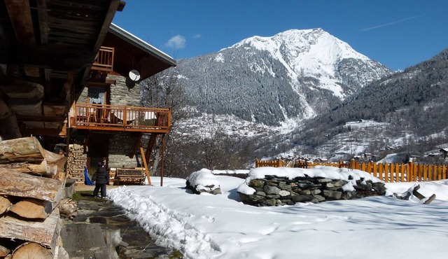 Cottage in small mountain village near the domain of arcs