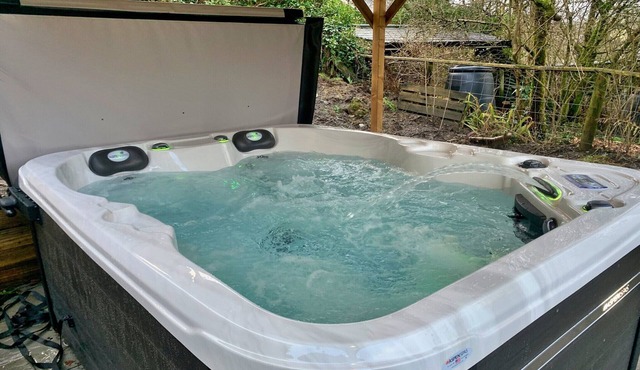 Cottage in Snowdonia with Private Hot Tub