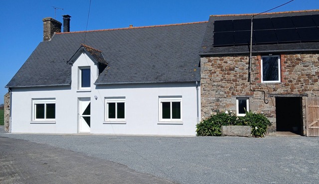 Cottage in the Bay of Mont Saint Michel with Private Terrace and Garden