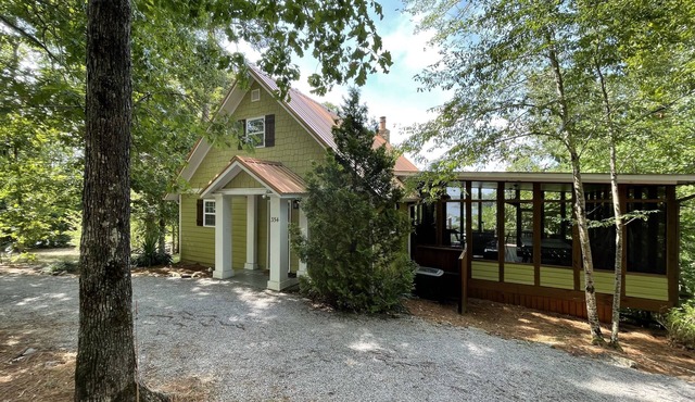 Cottage in the Cove - Privacy/View/Screened Porch/Outdoor Cooking/Dock