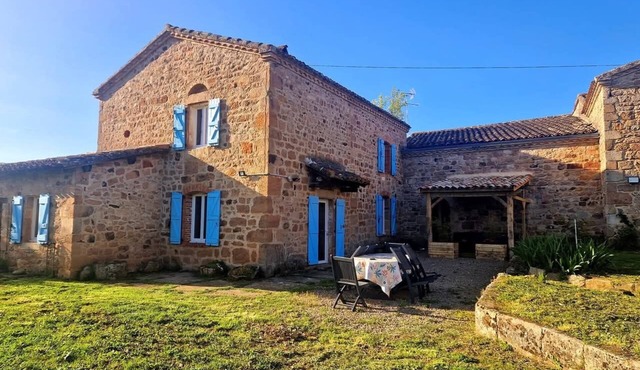 Cottage in the heart of the Gaillac vineyards and bastides