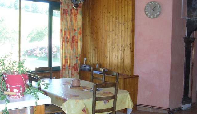 Cottage in the heart of a farm in the Jura, with 2 bedrooms