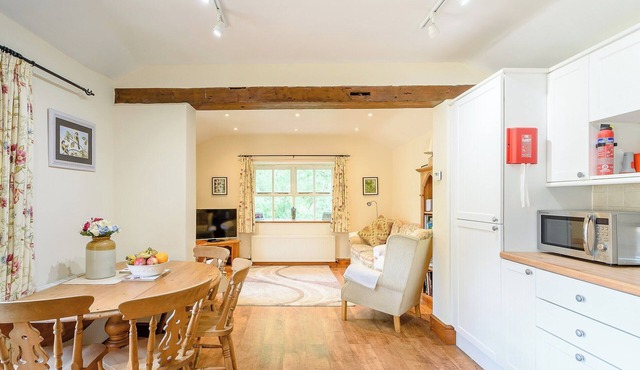 COTTAGE IN THE POND W43212