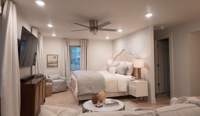 Cottage in the shadow of the stadium!