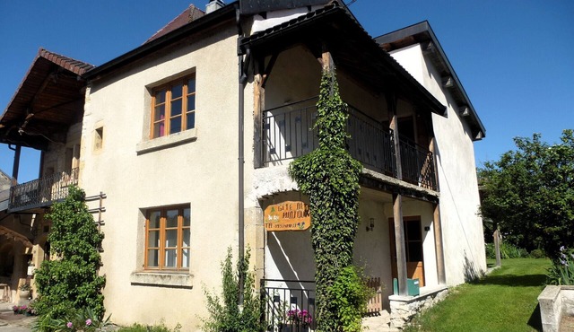 Cottage in the valley of Mièges.