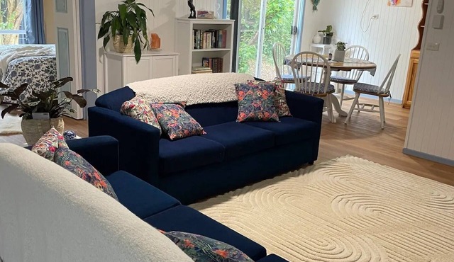 Cottage just minutes from Lakes entrance