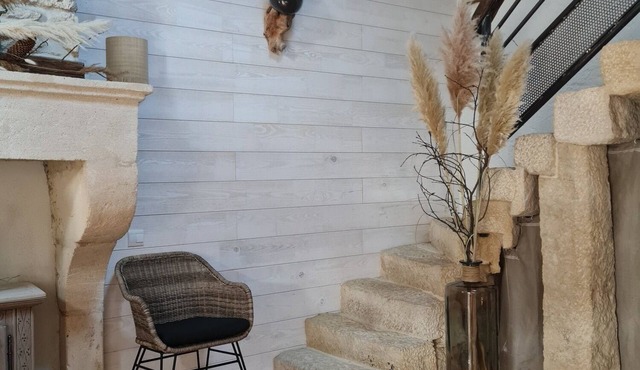 Cottage 'L'aronde Gites' with Private Terrace, Private Garden and Wi-Fi