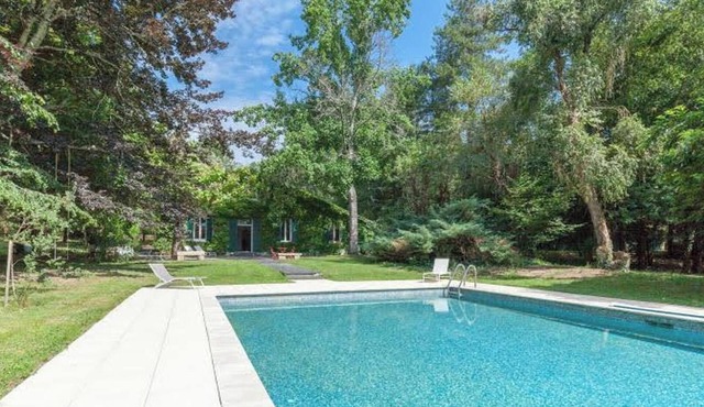 Cottage 'L'Ecrin Vert Domaine La Tuilerie' with Shared Pool and Air Conditioning