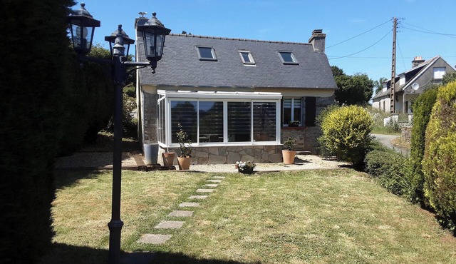 Cottage 'Le Gîte D’Ambre' with Private Garden and Wi-Fi