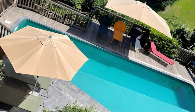 Cottage "Le Pentadou – Le Patio" with Shared Pool, Private Terrace, and Wi-Fi