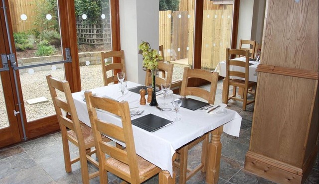 Cottage Lea's Country Hotel & Restaurant