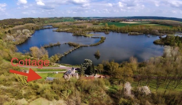 Cottage les étangs de la Barette. Somme Valley, near Amiens.