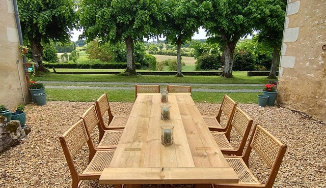 Cottage "Les Guittieres Gites" with Shared Terrace, Shared Garden & Wi-Fi