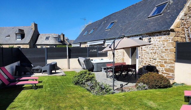 COTTAGE LES KORRIGANS 3* SPA Privatif and SAUNA - 2 to 6 people.