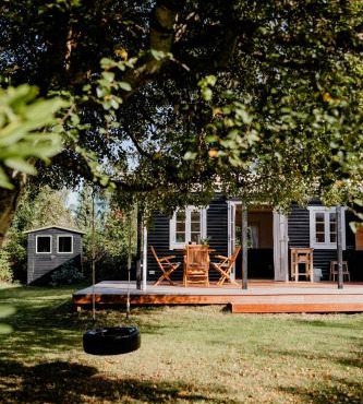 Cottage Life In Intimate Wooden Cabin