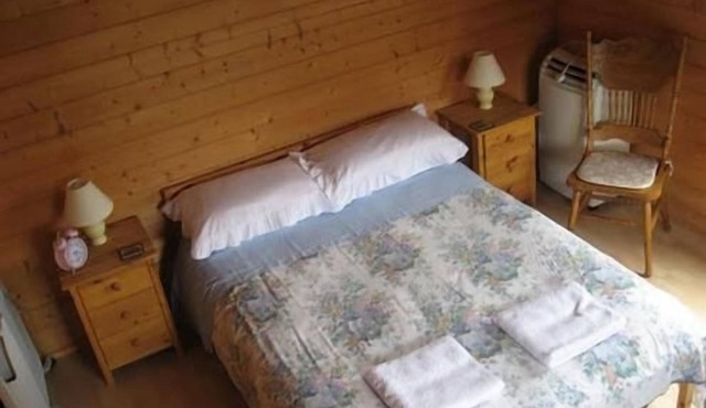 Cottage Log Cabin at Hillside Self Catering