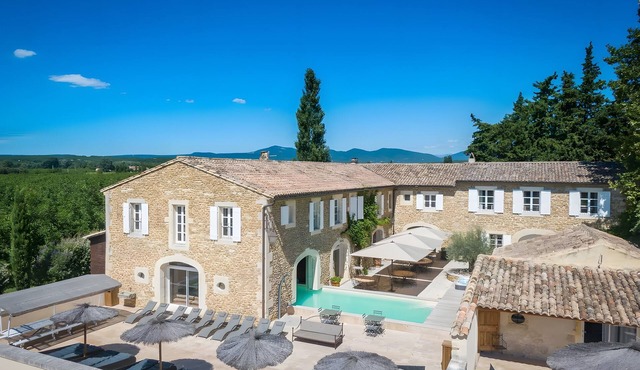 Cottage “Mas Loisonville – Exceptional Estate” with Private Pool, Wi-Fi, and Air Conditioning