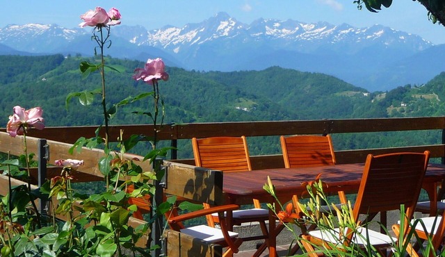 Cottage/Mountain house: panoramic view of the Pyrenees in Ariège