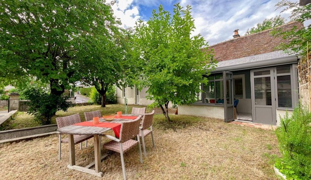 Cottage near castles, garden, parking, max 4 people