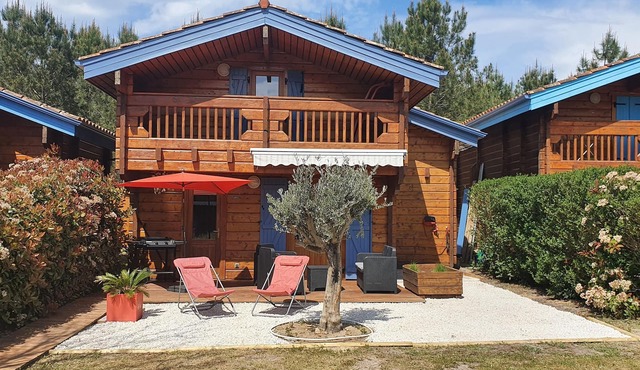 COTTAGE NEAR MIMIZAN AND CONTIS BALNEO/POOL IN VACATION VILLAGE