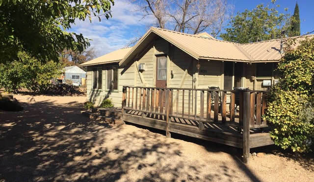 Cottage Near Zion Hiking, Biking and other Fun! Great Central Location.