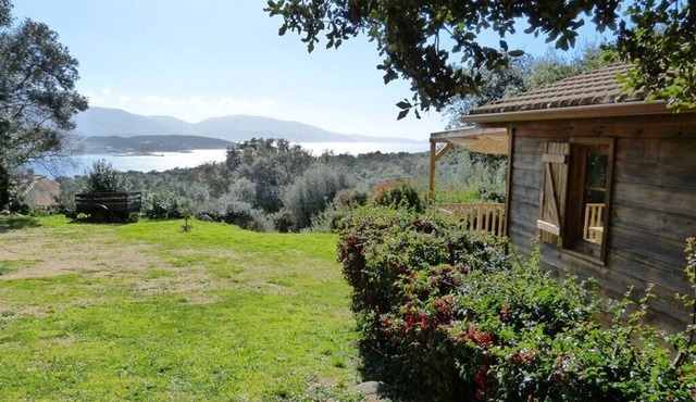 Cottage of countryside sea view