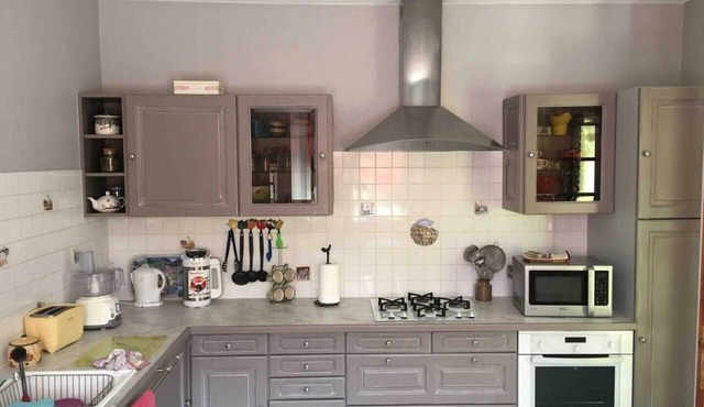 Cottage of the four roads