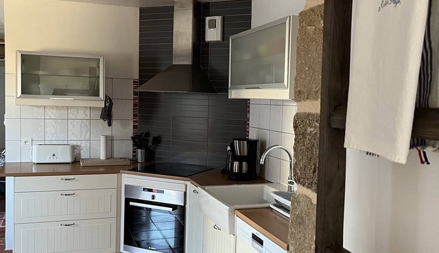 Cottage of the Issue