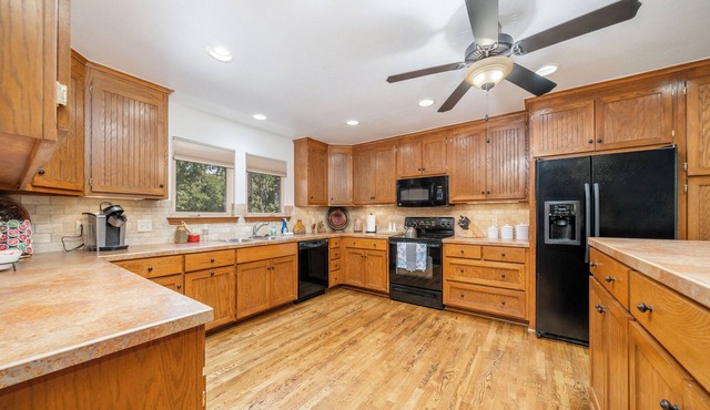 Cottage on 160 Acres | Stocked Lakes | Firepit | 30 Minutes to Tulsa