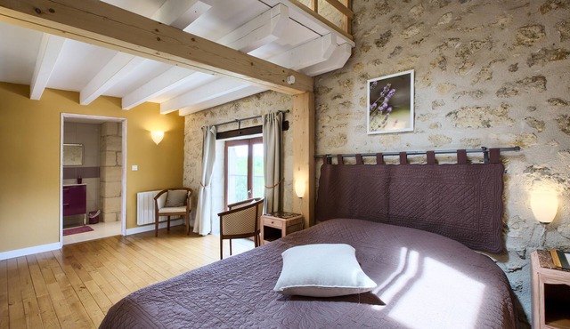 Cottage on a horse farm, Bordeaux/Saint-Emilion