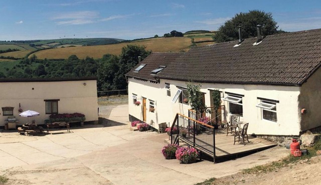 Cottage on Exmoor - Sleeps 8 & Parking