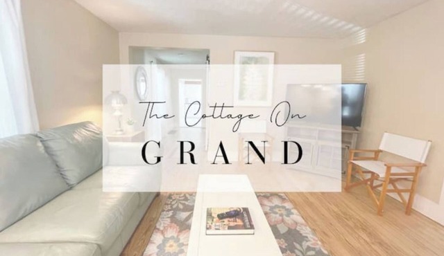 Cottage on Grand