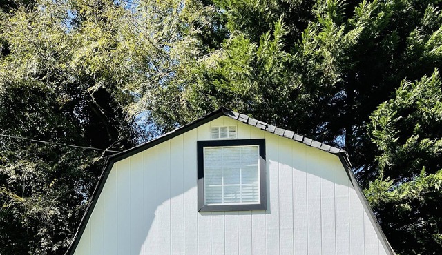 Cottage on Lake Allatoona with private dock!