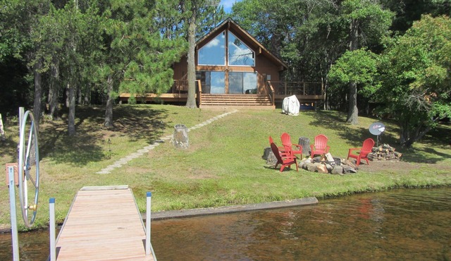 Cottage on Lake Minerva, Danbury, WI
