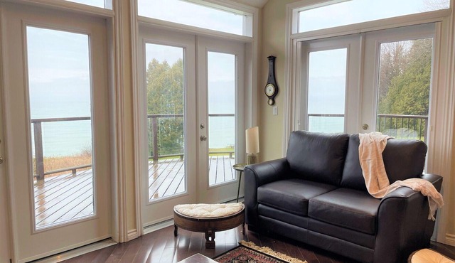 Cottage on Lake Ontario