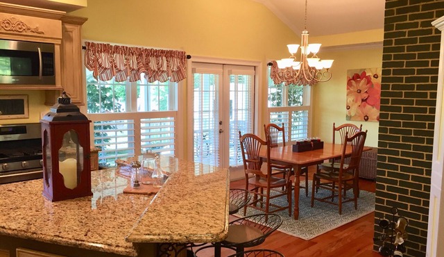 Cottage on Lake Tobesofkee-225 ft Shore-Great Views