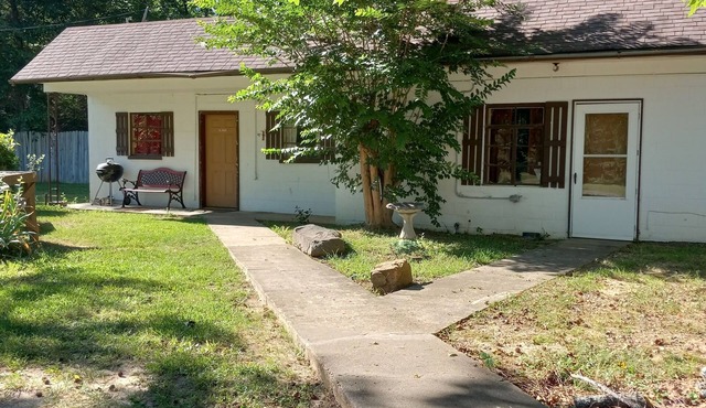 Cottage on Petit Jean Mountain!