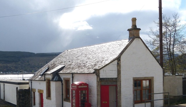 Cottage On Pier, Holy Loch Shore, Sea And Mountain Views, listed building 1830