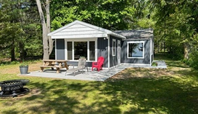 Cottage on Private, Sandy, Lake Michigan Beach