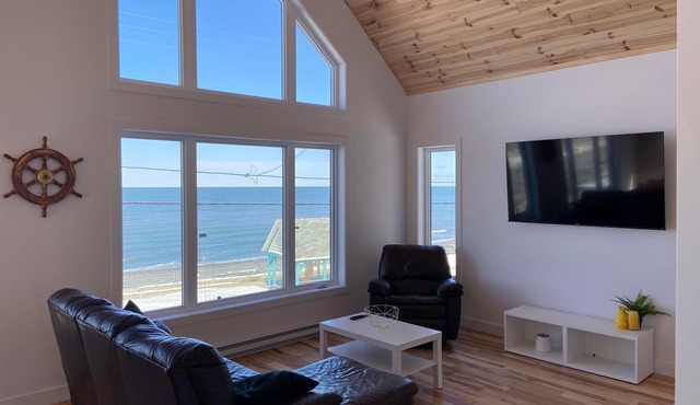 Cottage on the bay of Ste-Luce