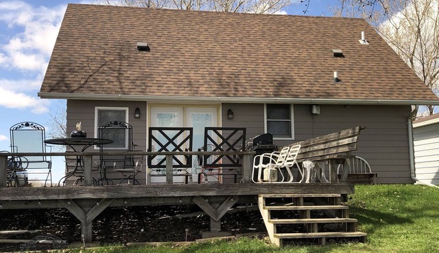 Cottage on The Lake