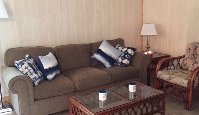 Cottage on the Madawaska River, Griffith, ON - Nature At Your Doorstep