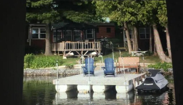 Cottage on Varty Lake - 25min from Kingston !