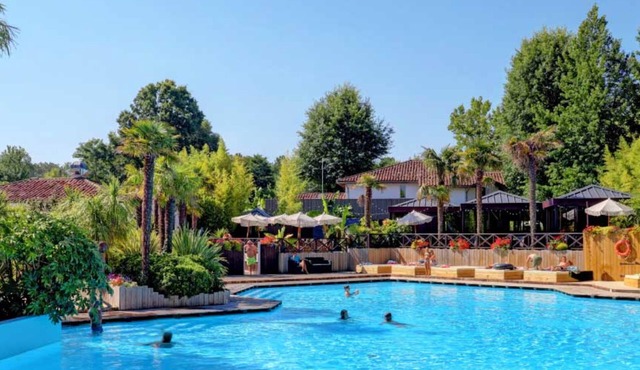 COTTAGE PARKS LE SEN YAN Village Tropical - 3bed mobile home sleeps 6