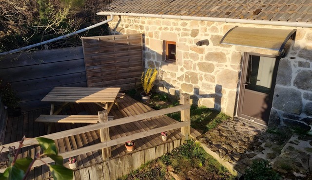 Cottage 'Petit Gite Du Moulin De Gorre' with Private Terrace and Wi-Fi