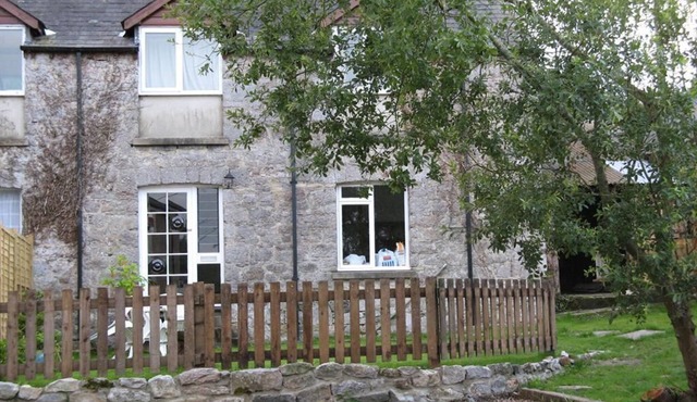 Cottage-Private Bathroom-Stable