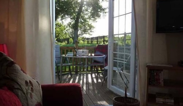 Cottage-Private Bathroom-Swallow Cottage