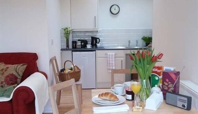 Cottage-Private Bathroom-Red Squirrel Cottage